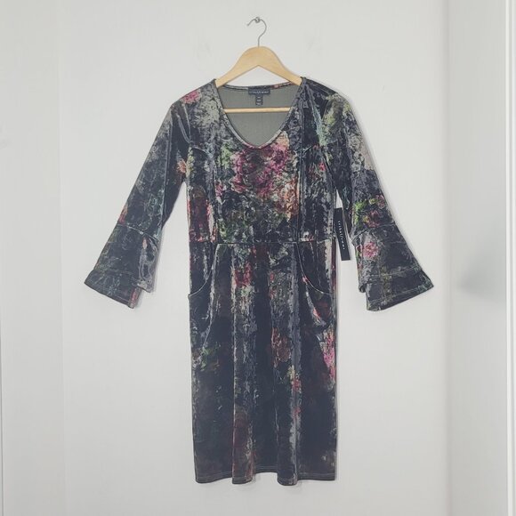 Tribal Femme NEW Velvet Black Floral Print Long Bell Sleeve Shift Dress S NWT - Picture 1 of 12